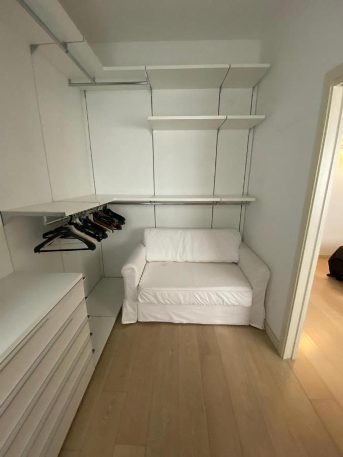Lovely Apartment In The New Porta Nuova Area Milánó Kültér fotó