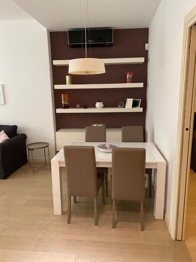 Lovely Apartment In The New Porta Nuova Area Milánó Kültér fotó
